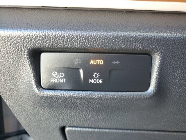 Used 2025 Volkswagen Tiguan SEL R-Line image 20