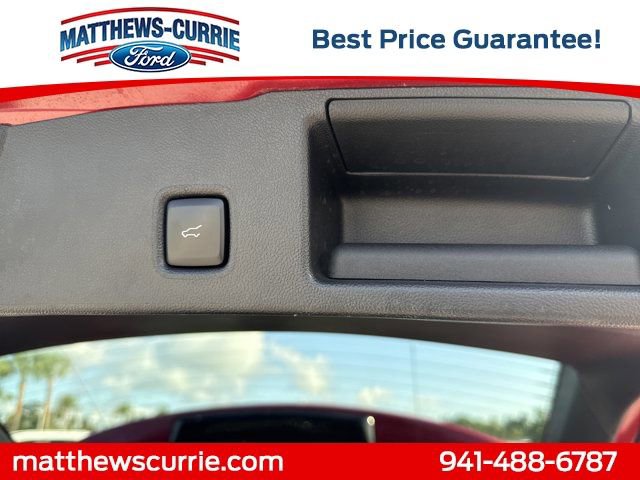 Certified 2020 Ford Escape Titanium w/ Titanium Premium Package 2.0 AWD/4WD image 14