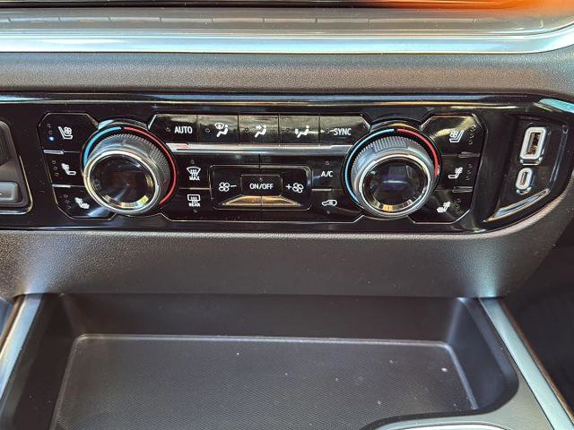 Used 2022 Chevrolet Silverado 1500 High Country w/ Z71 Off-Road Package image 18