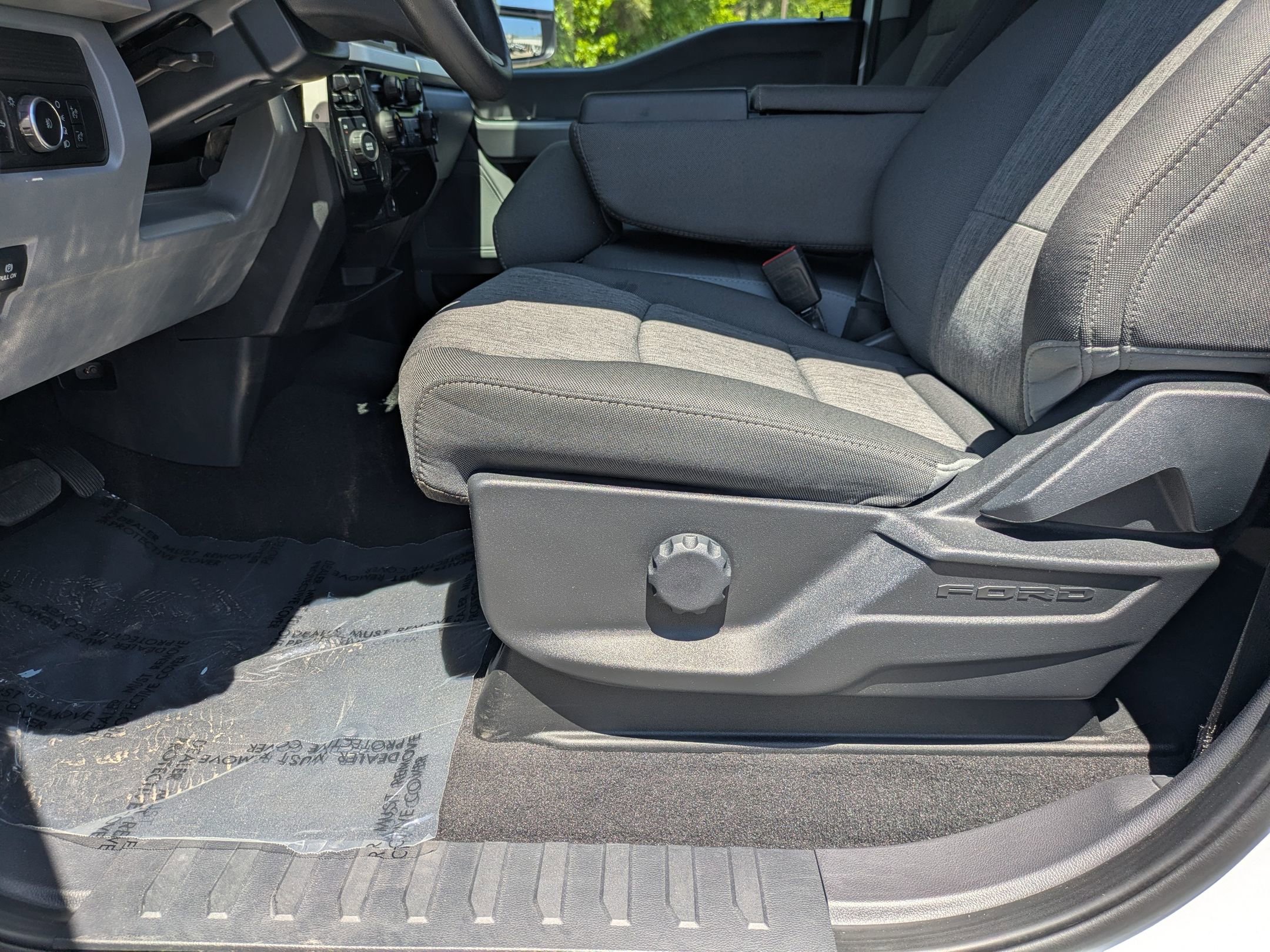 Certified 2024 Ford F250 XL w/ STX Appearance Package AWD/4WD image 12