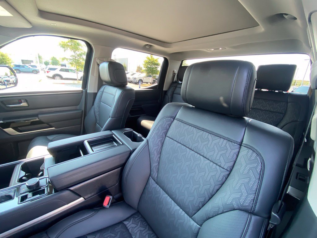 Used 2024 Toyota Tundra Limited AWD/4WD image 23