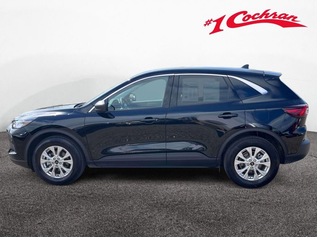 Certified 2023 Ford Escape Active AWD/4WD image 10