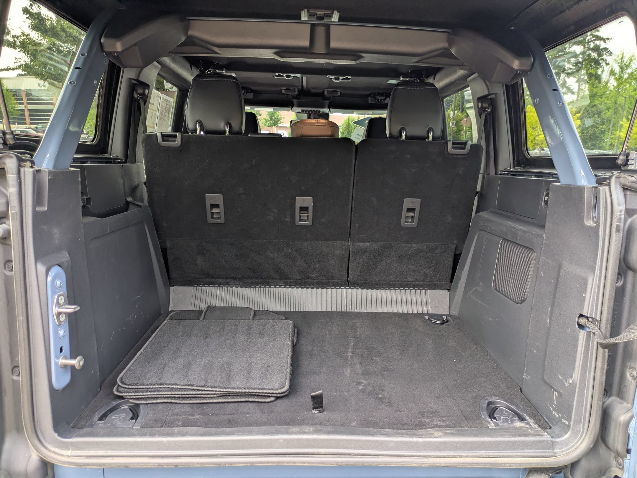 Certified 2024 Ford Bronco Outer Banks AWD/4WD image 35
