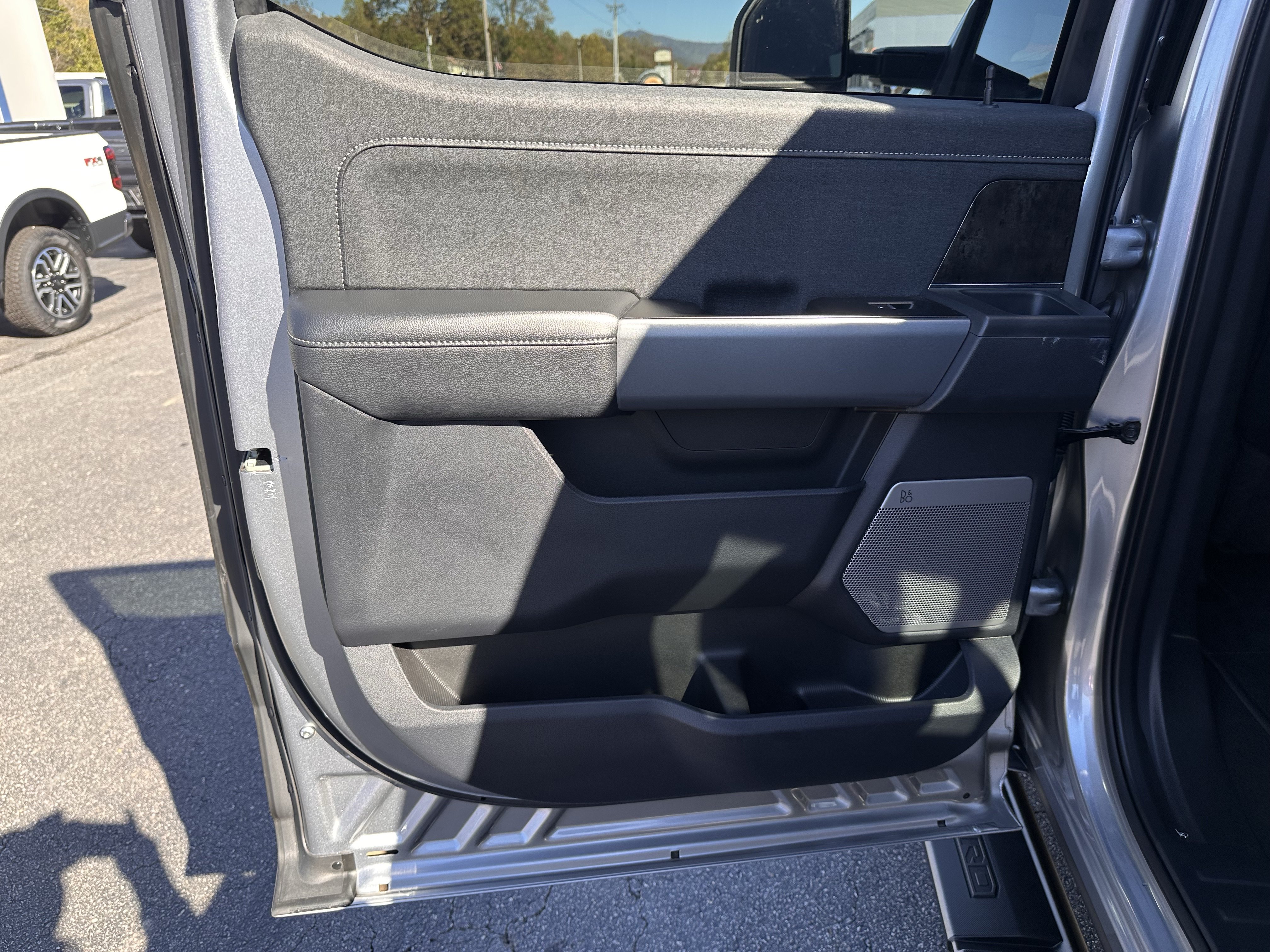 Certified 2023 Ford F250 Lariat w/ Lariat Ultimate Package AWD/4WD image 12