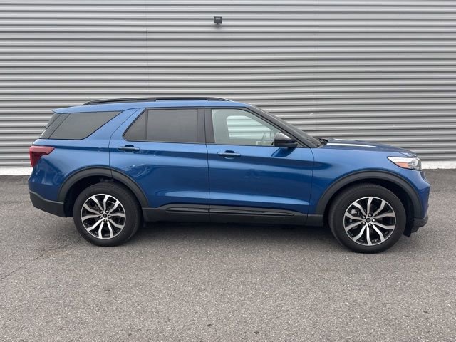 Certified 2023 Ford Explorer ST AWD/4WD image 2