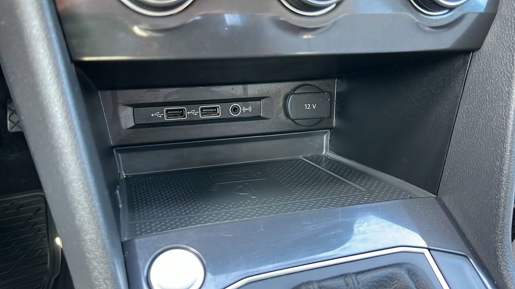 Used 2020 Volkswagen Tiguan SE FWD image 19