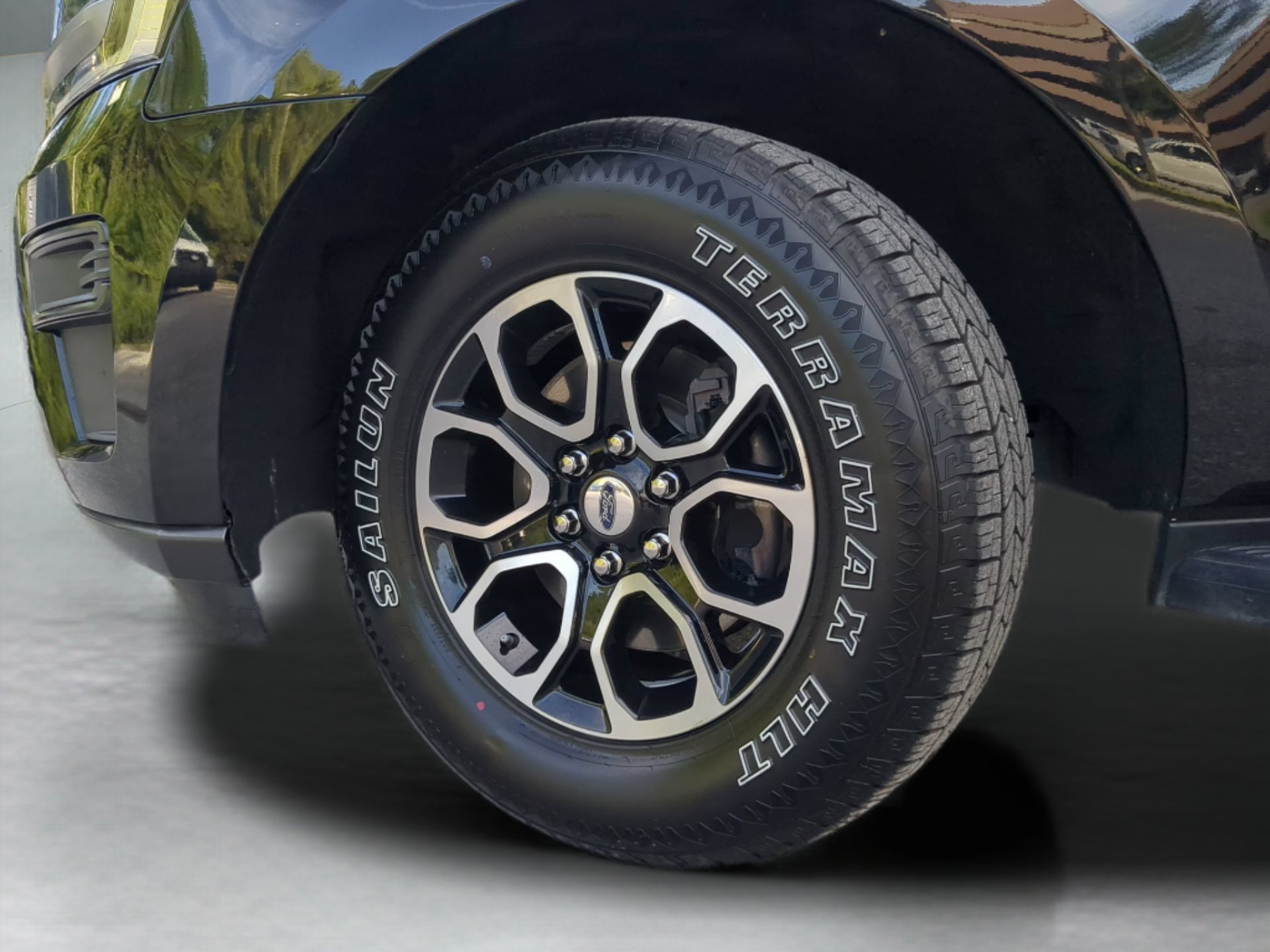Certified 2024 Ford Expedition XLT RWD image 72