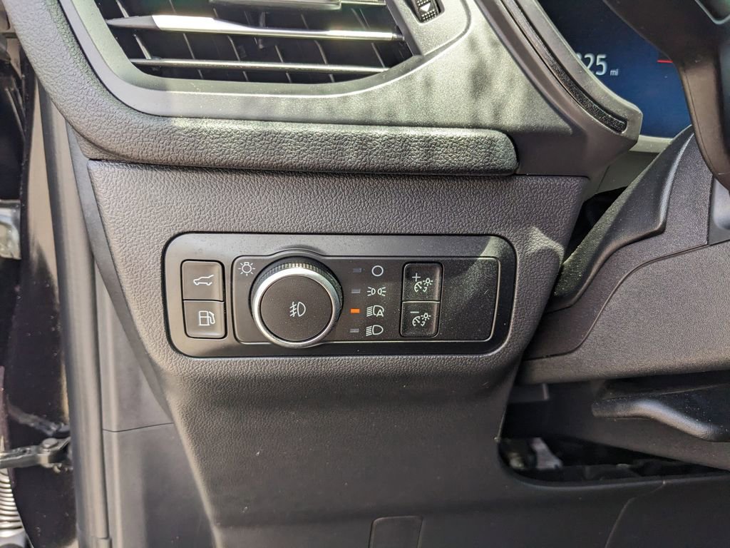 Certified 2025 Ford Escape ST-Line Elite AWD/4WD image 29
