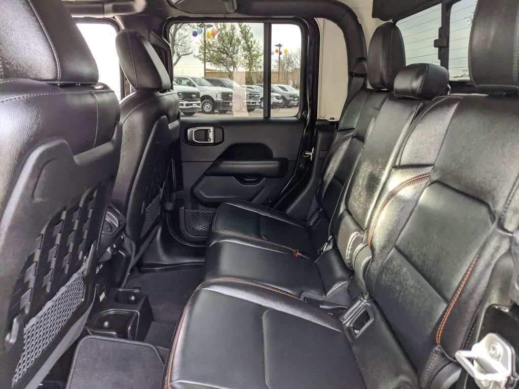 Used 2023 Jeep Gladiator Mojave w/ LED Lighting Group AWD/4WD image 17