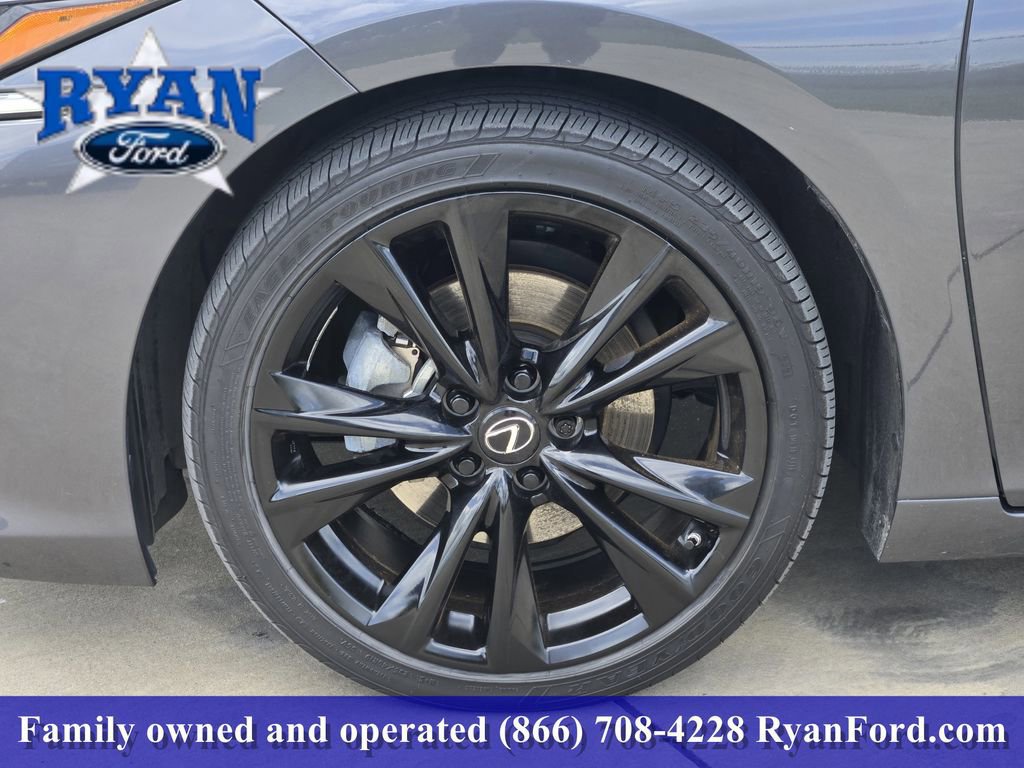 Used 2023 Lexus ES 300h F Sport w/ Accessory Package (Z2) FWD image 7