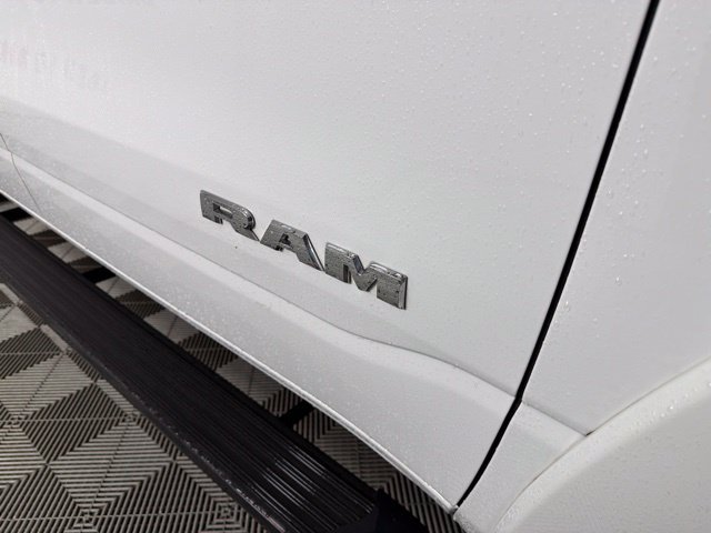 Used 2025 RAM 1500 Laramie AWD/4WD image 17