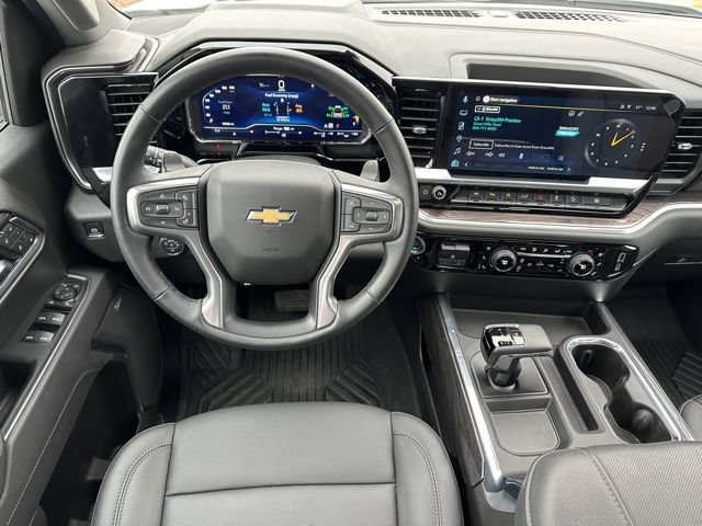Used 2025 Chevrolet Silverado 1500 LTZ AWD/4WD image 14