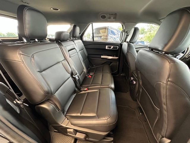 Certified 2023 Ford Explorer XLT w/ Equipment Group 202A AWD/4WD image 25