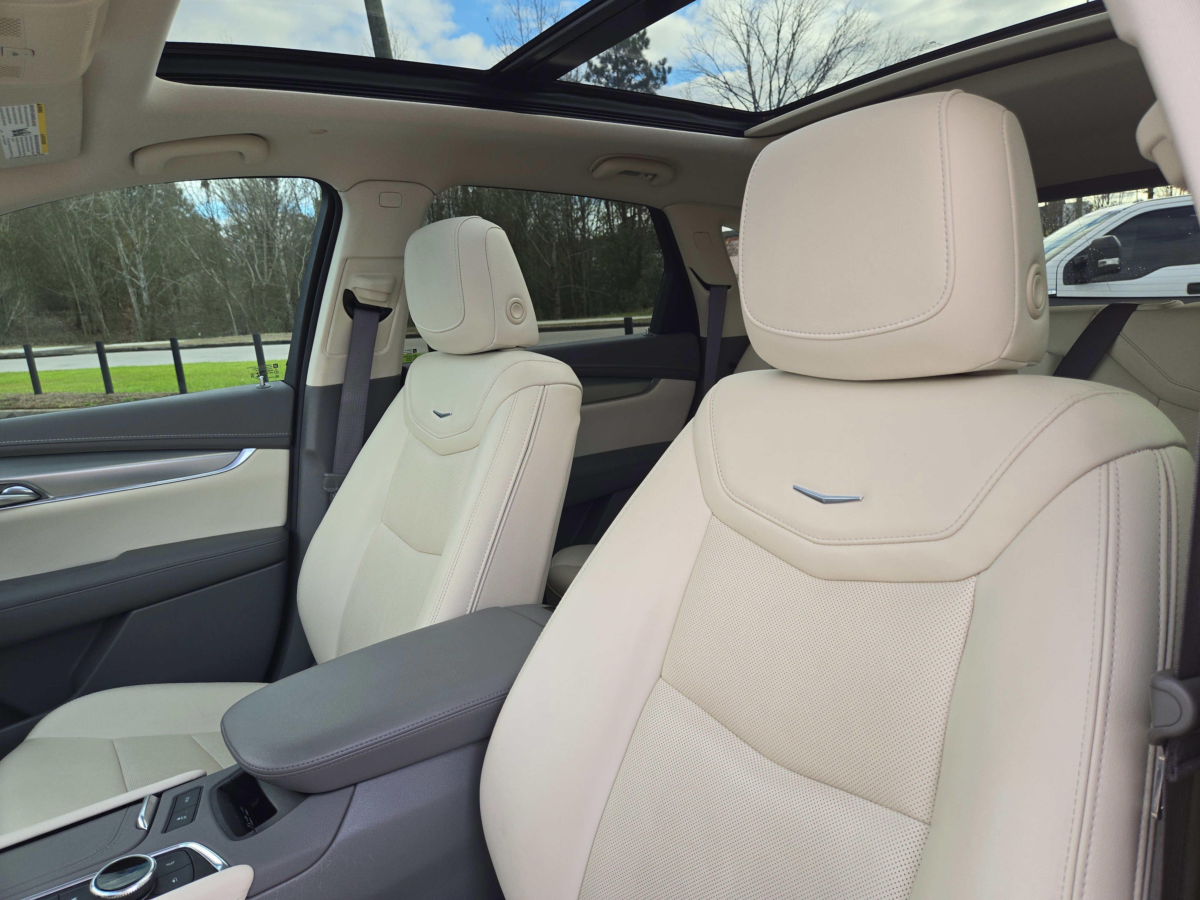 Used 2022 Cadillac XT5 Premium Luxury image 27