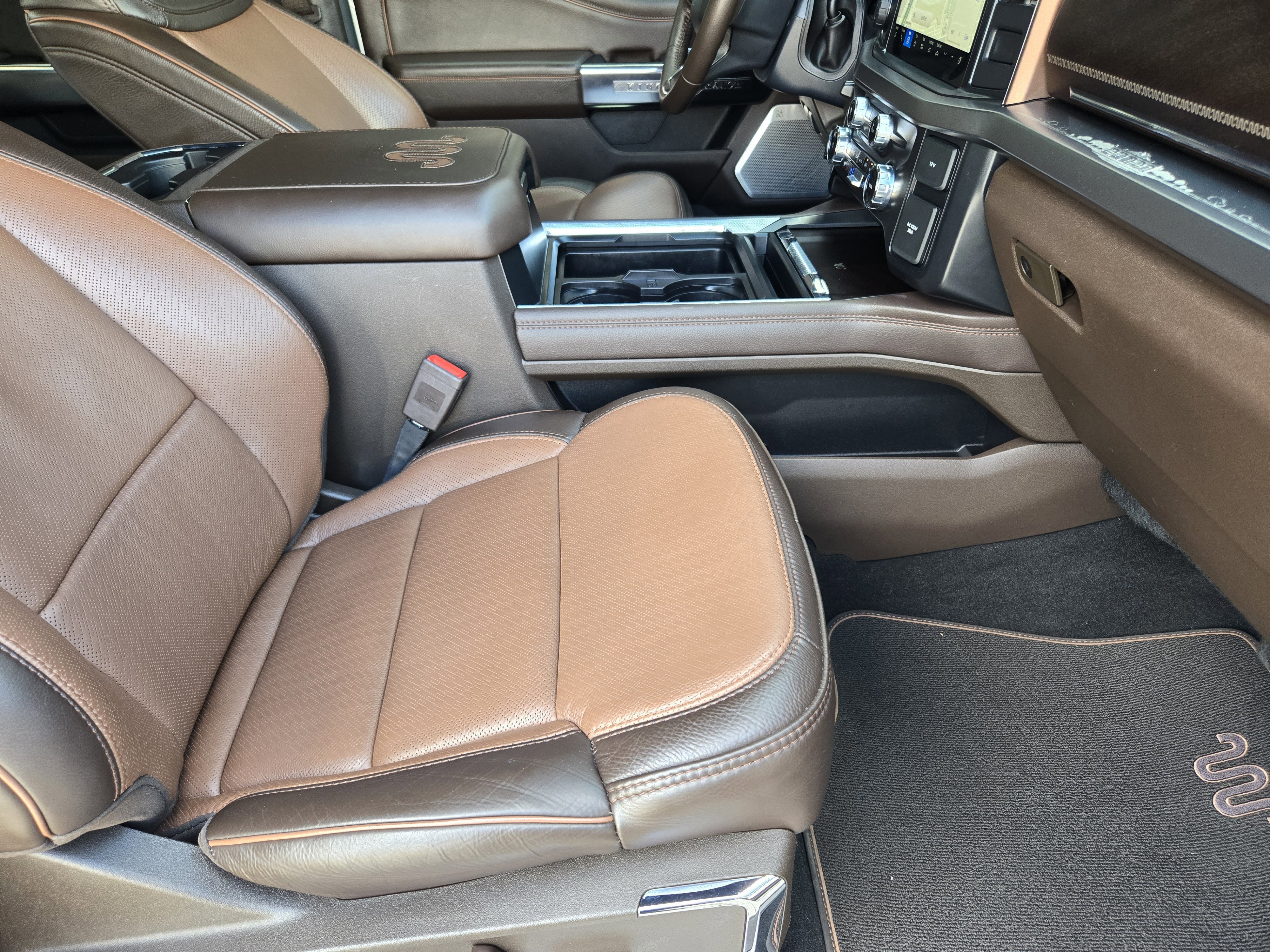 Certified 2024 Ford F350 King Ranch w/ FX4 Off-Road Package image 10