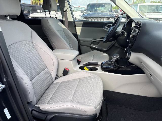 Used 2025 Kia Soul EX FWD image 19