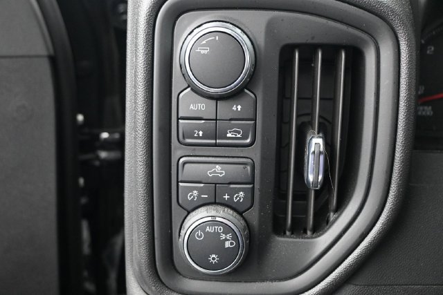 Used 2023 Chevrolet Silverado 1500 Custom w/ 2.7L Blackout Package AWD/4WD image 8