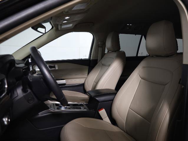 Certified 2023 Ford Explorer Limited w/ Equipment Group 301A image 8