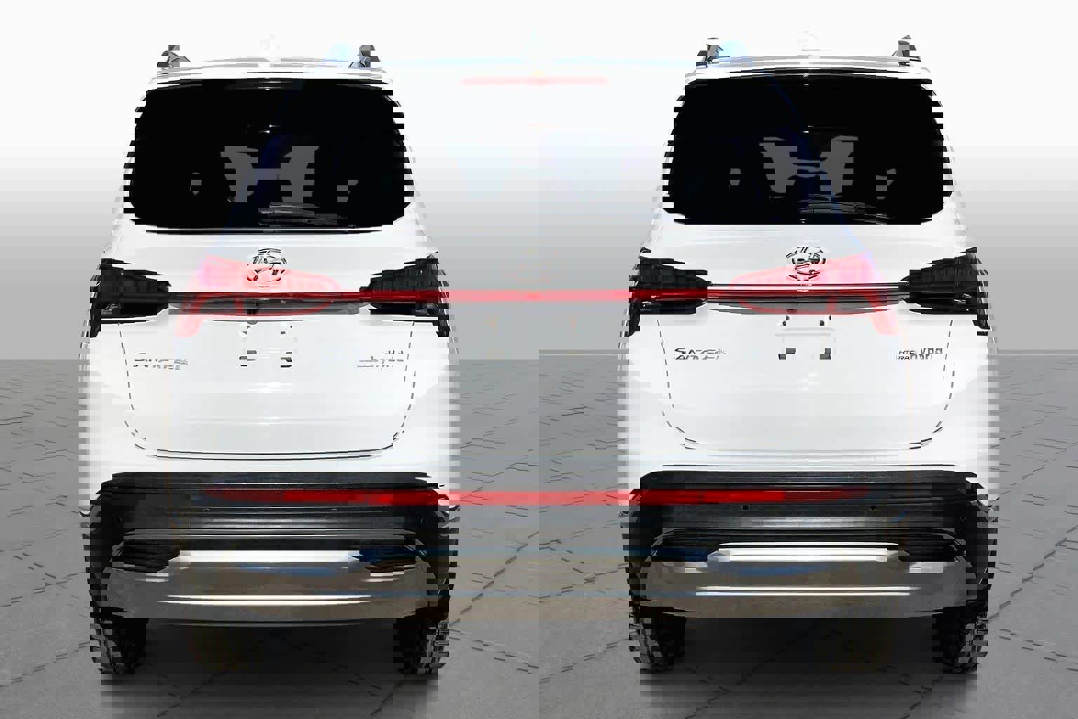 Used 2023 Hyundai Santa Fe Limited image 2