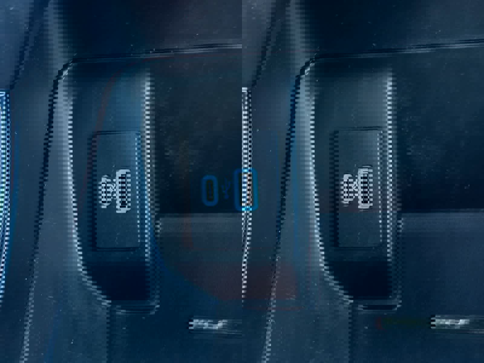 Certified 2022 Ford F150 XLT w/ Equipment Group 302A High image 30