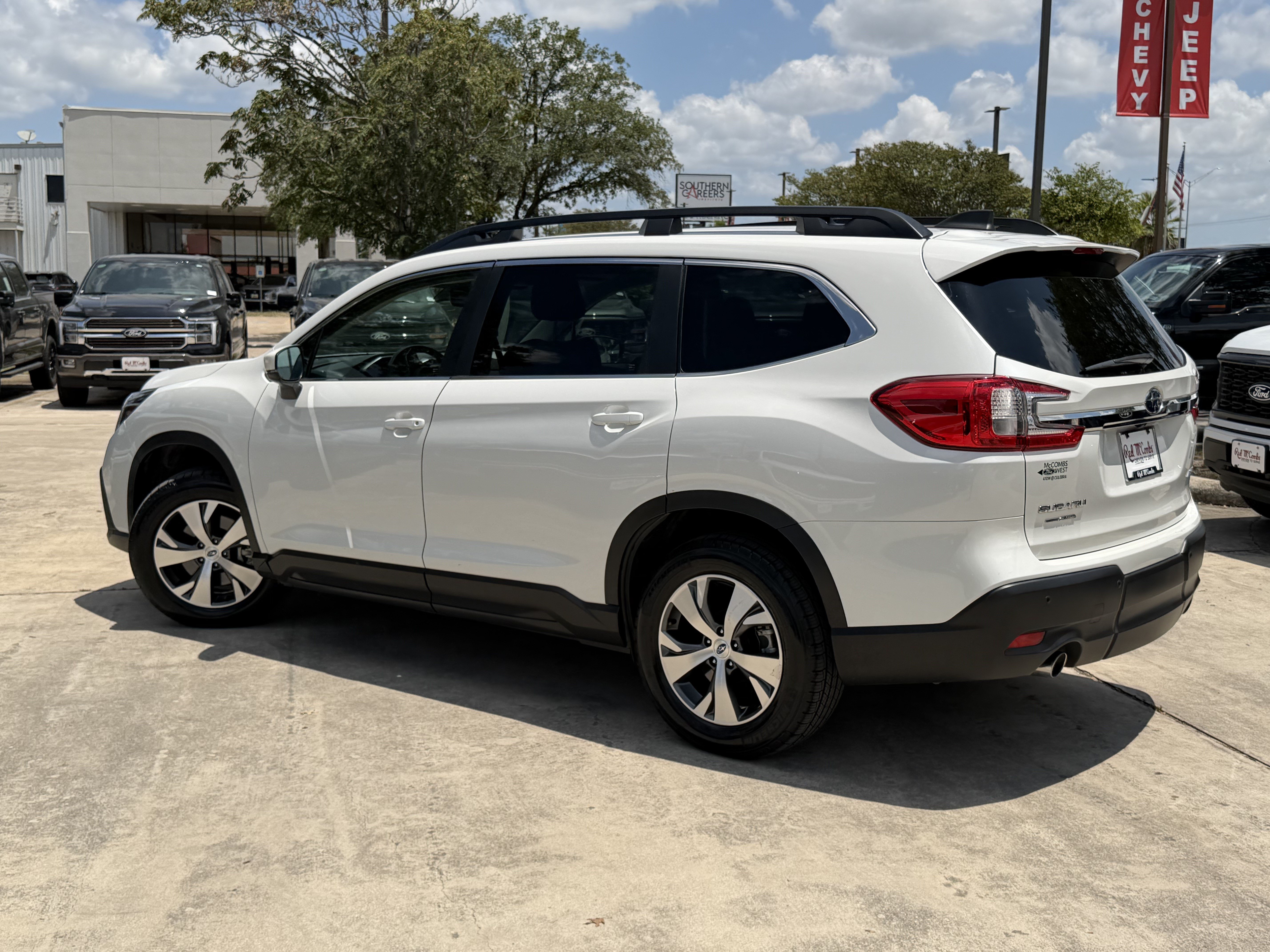 Used 2025 Subaru Ascent Premium AWD/4WD image 10