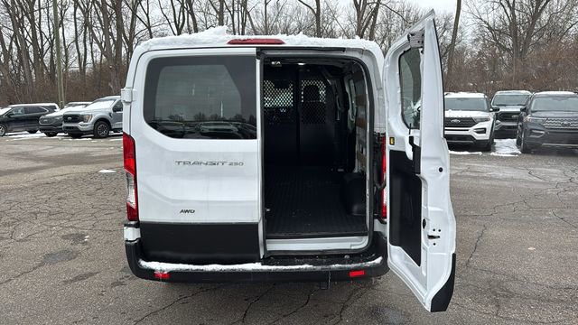 Certified 2023 Ford Transit 250 Low Roof AWD w/ Exterior Upgrade Package image 4