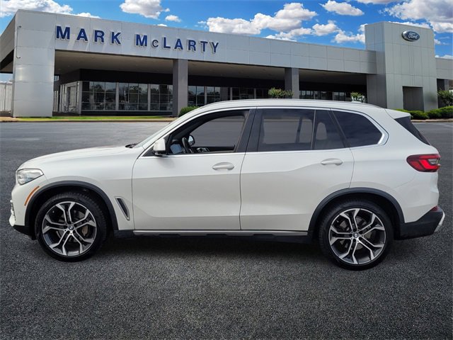 Used 2021 BMW X5 sDrive40i w/ Executive Package 2 image 2