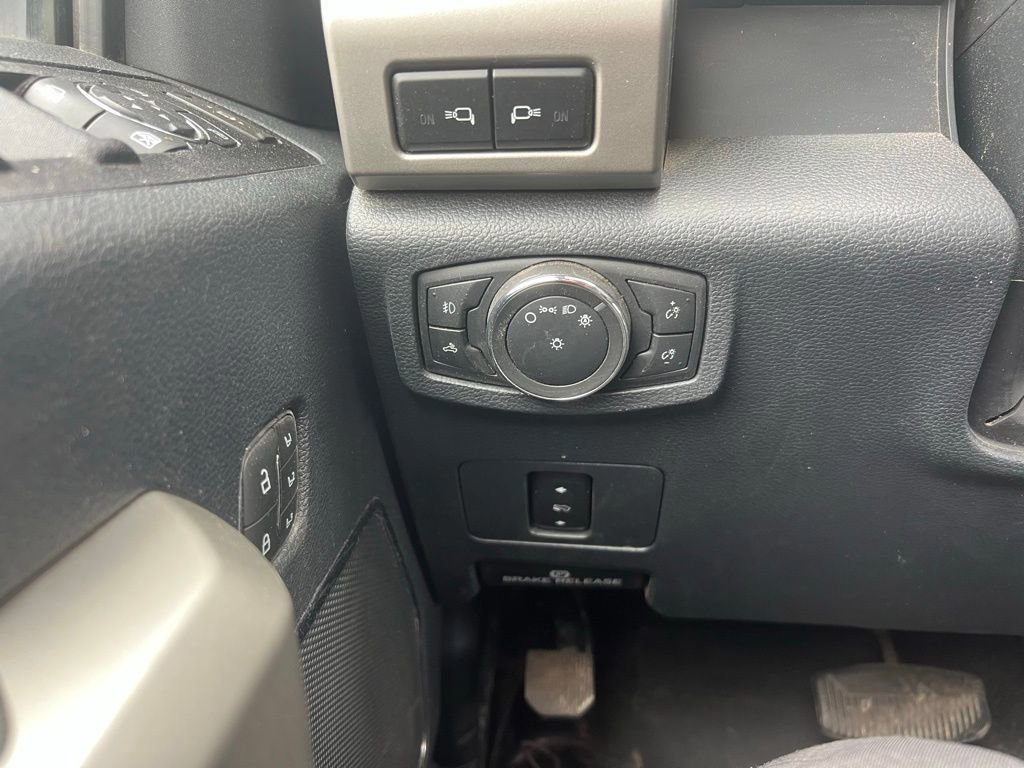 Certified 2022 Ford F250 Lariat w/ Lariat Value Package image 21