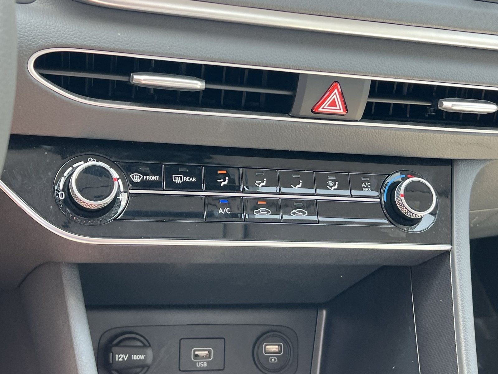 Used 2023 Hyundai Sonata SE w/ Preferred Accessory Package FWD image 20
