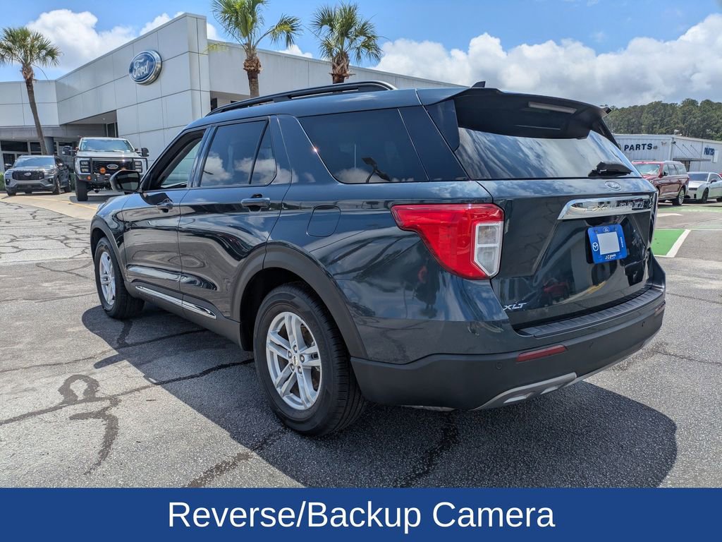 Certified 2022 Ford Explorer XLT w/ Equipment Group 202A RWD image 6