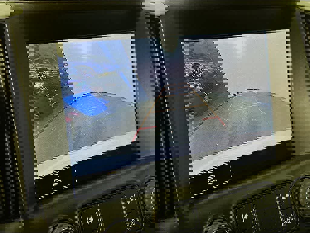 Used 2024 GMC Terrain SLT image 27