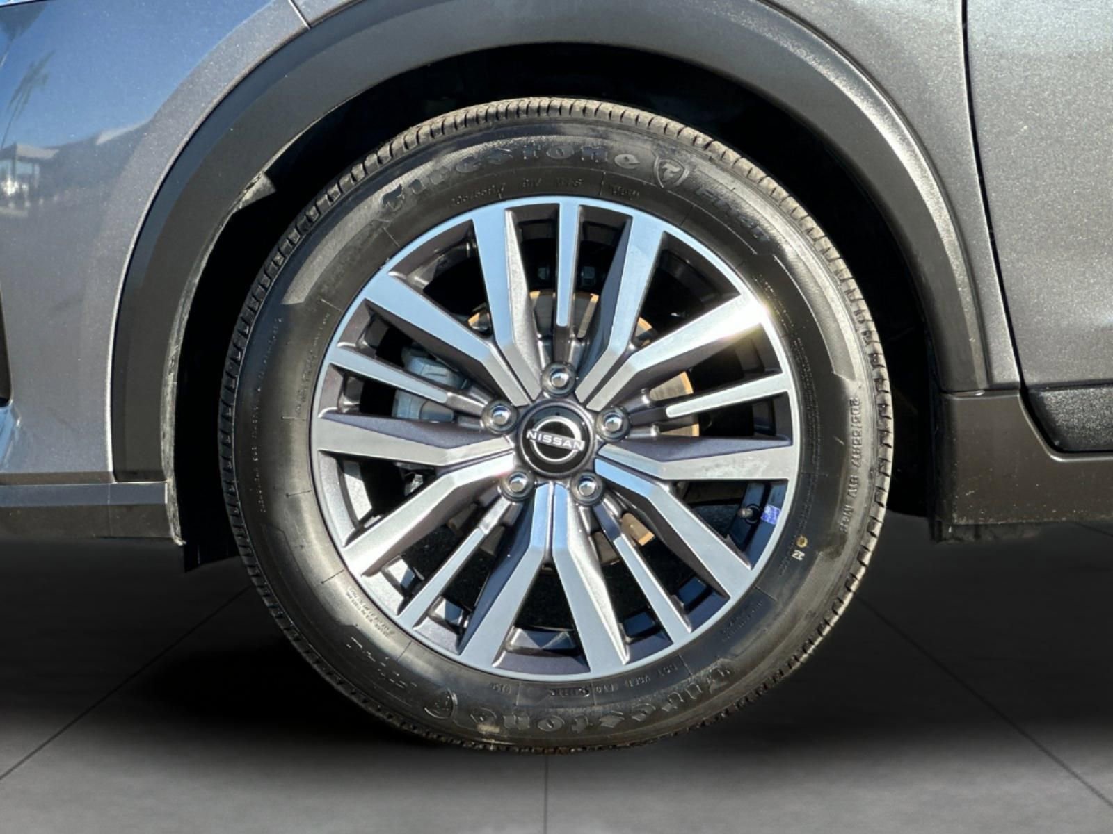 Used 2024 Nissan Kicks SR image 24