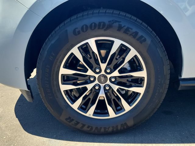 Certified 2025 Ford Expedition Platinum AWD/4WD image 30