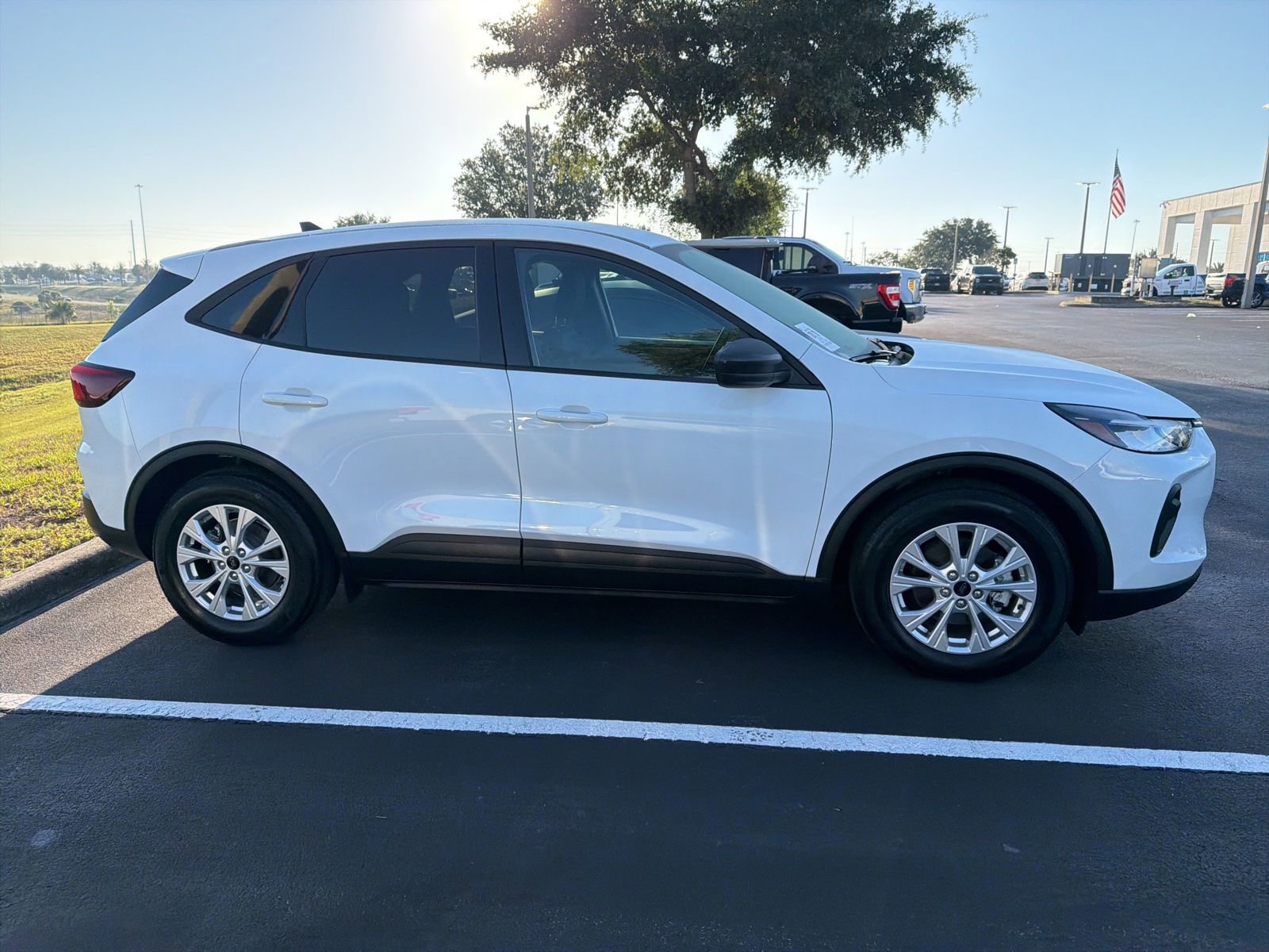 Certified 2025 Ford Escape Active w/ Tech Pack #1 FWD image 3