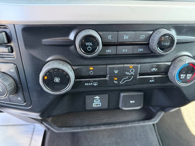 Certified 2024 Ford F350 XLT AWD/4WD image 31