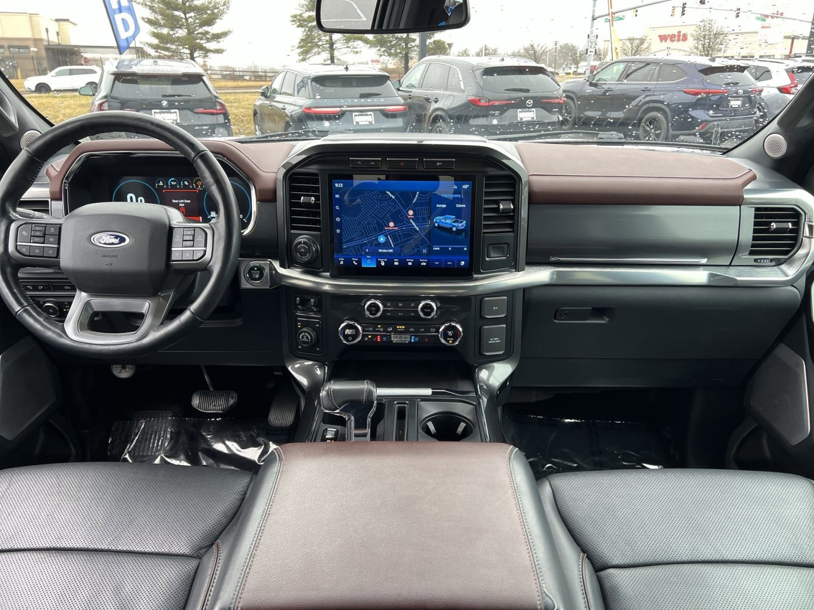 Certified 2021 Ford F150 Lariat w/ Equipment Group 502A High image 23