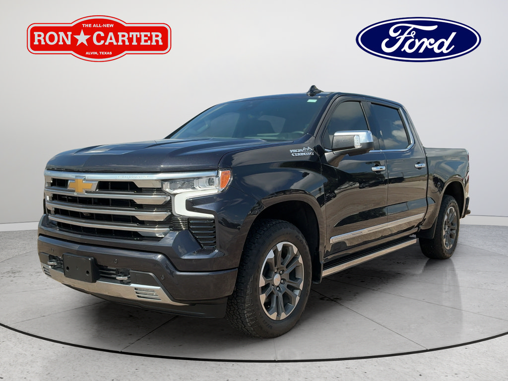 Used 2023 Chevrolet Silverado 1500 High Country w/ Technology Package AWD/4WD image 3