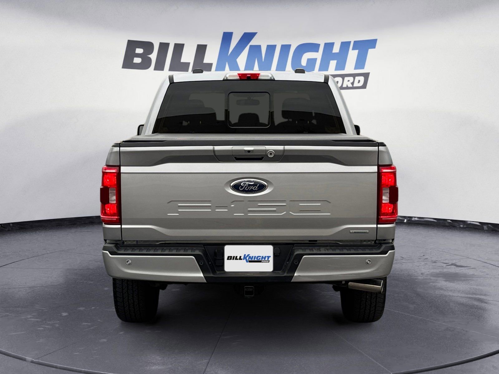 Certified 2022 Ford F150 XLT w/ Equipment Group 302A High image 4