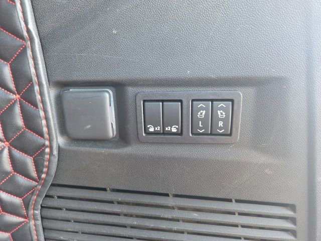 Used 2022 Chevrolet Tahoe Z71 w/ Z71 Off-Road Package image 14