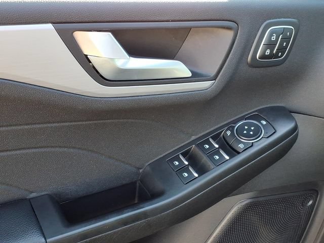 Certified 2023 Ford Escape Platinum AWD/4WD image 16