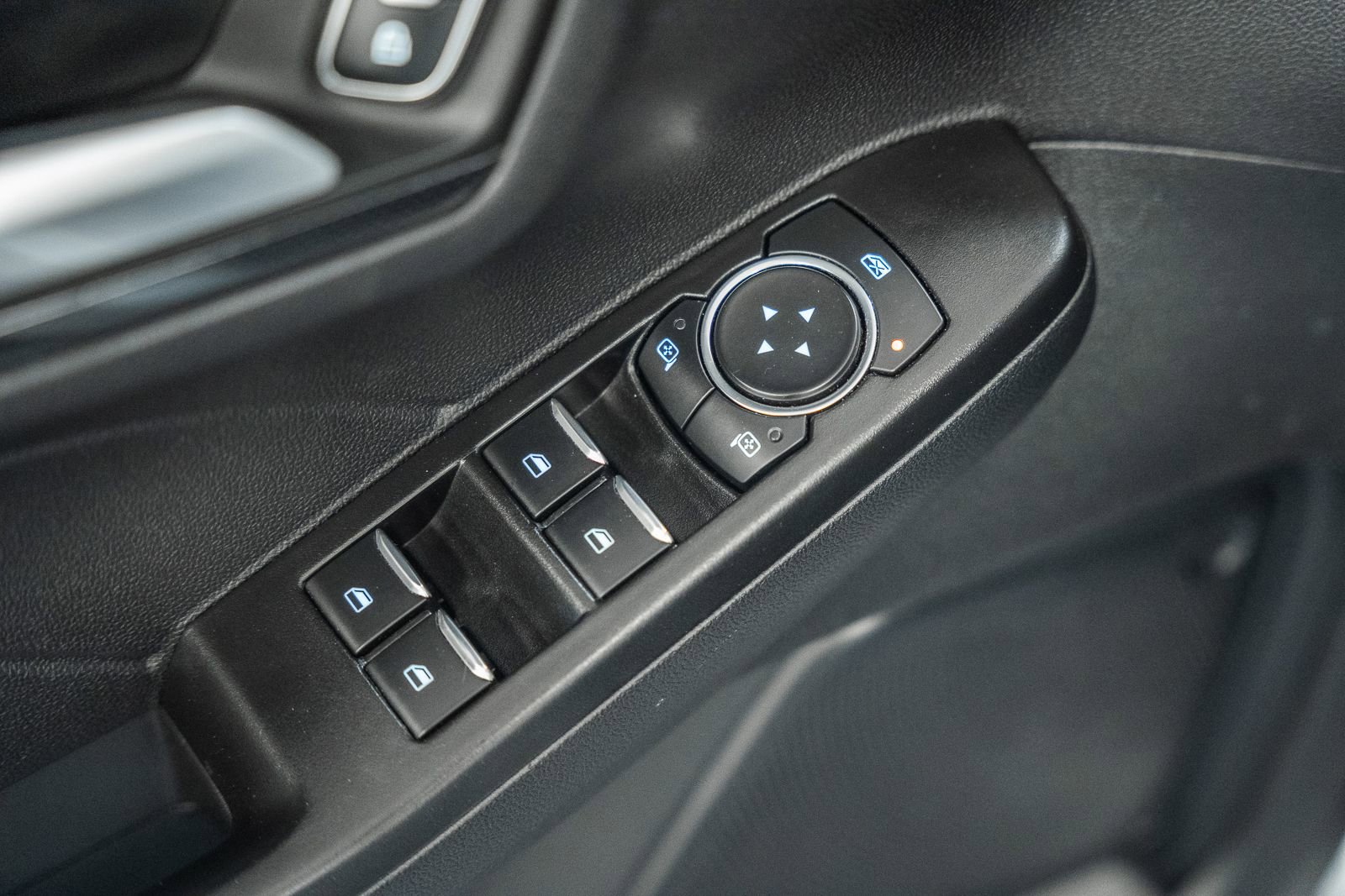 Certified 2025 Ford Escape ST-Line image 44