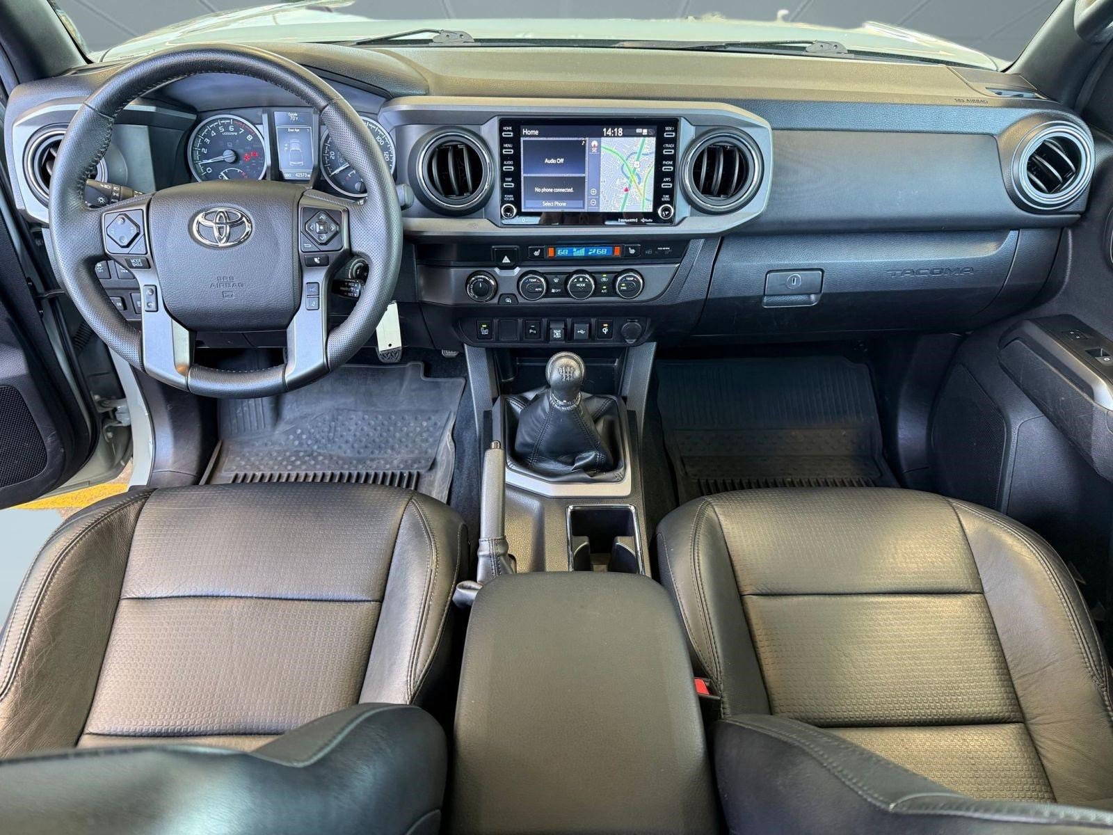 Used 2022 Toyota Tacoma TRD Off-Road w/ TRD Premium Off Road Package AWD/4WD image 17