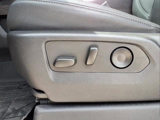 Used 2024 Chevrolet Silverado 2500 LTZ w/ LTZ Premium Package image 28