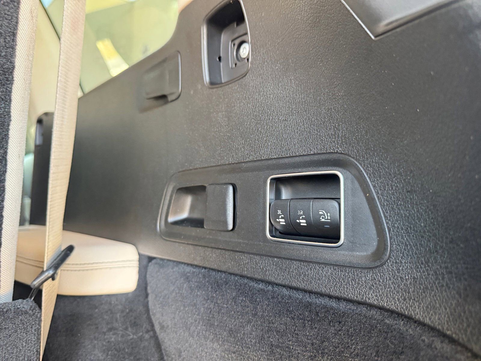 Used 2021 Mercedes-Benz GLS 580 4MATIC image 18