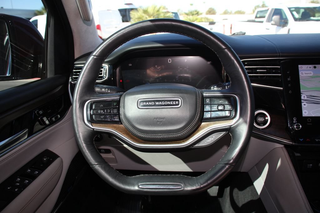 Used 2022 Jeep Grand Wagoneer Series II w/ Convenience Group III AWD/4WD image 16
