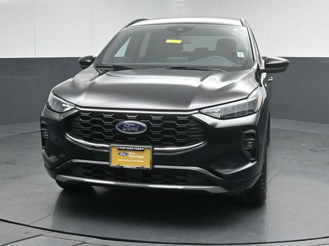 Certified 2024 Ford Escape ST-Line Select w/ Class II Trailer Tow Package AWD/4WD image 7