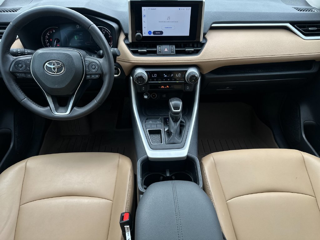 Used 2024 Toyota RAV4 XLE Premium FWD image 12