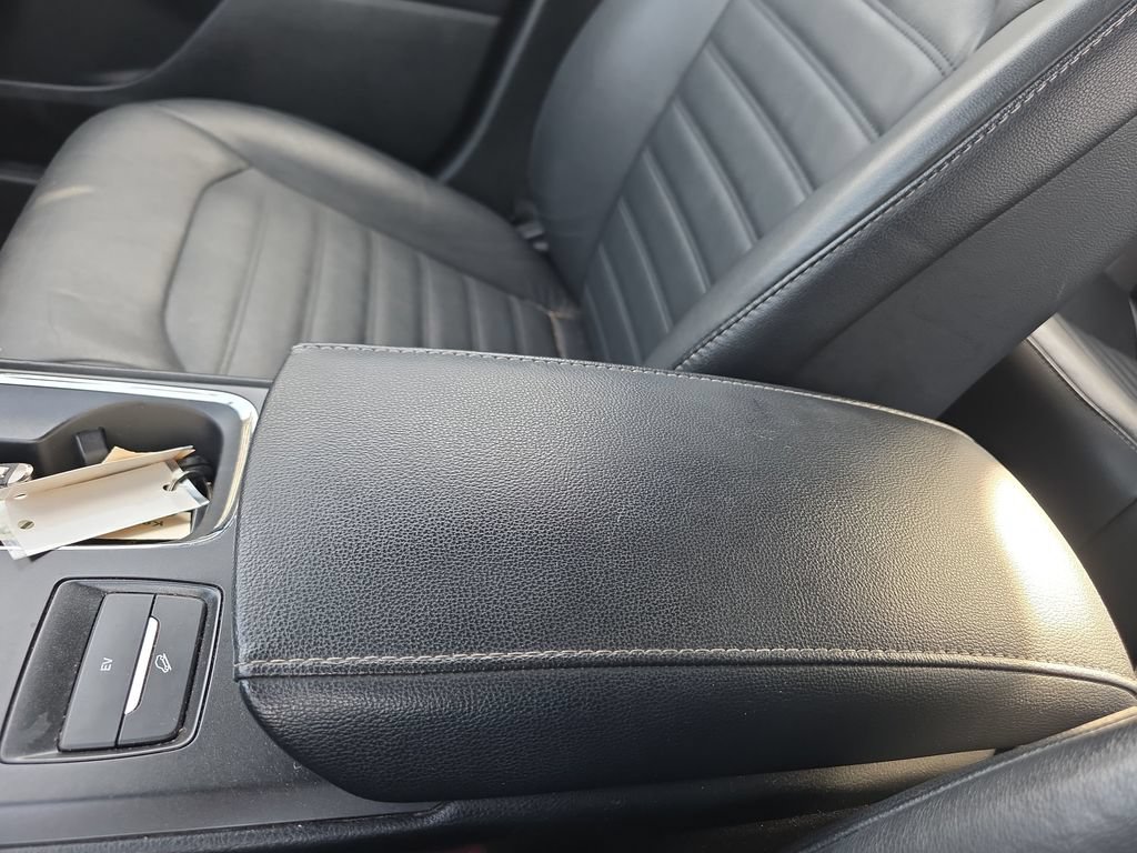 Certified 2017 Ford Fusion Energi SE FWD image 37