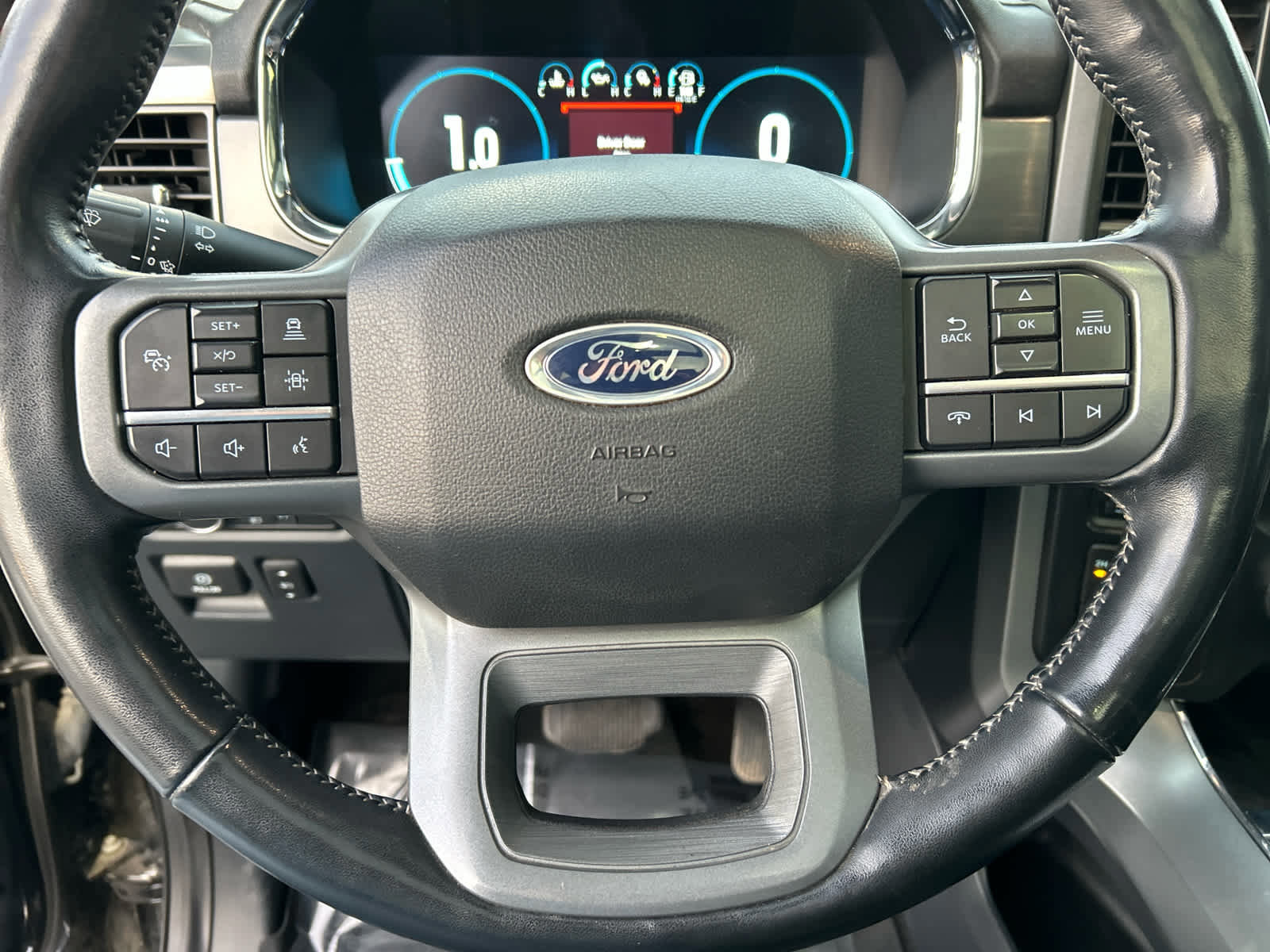 Certified 2022 Ford F150 Lariat w/ Equipment Group 502A High image 34