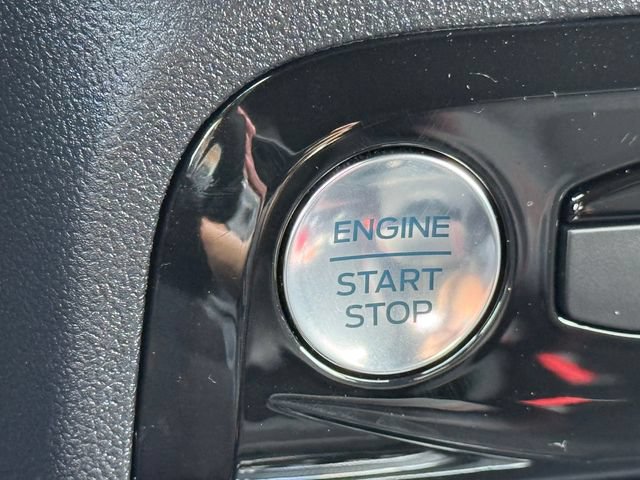 Certified 2024 Ford Escape ST-Line w/ Tech Pack #1 AWD/4WD image 17